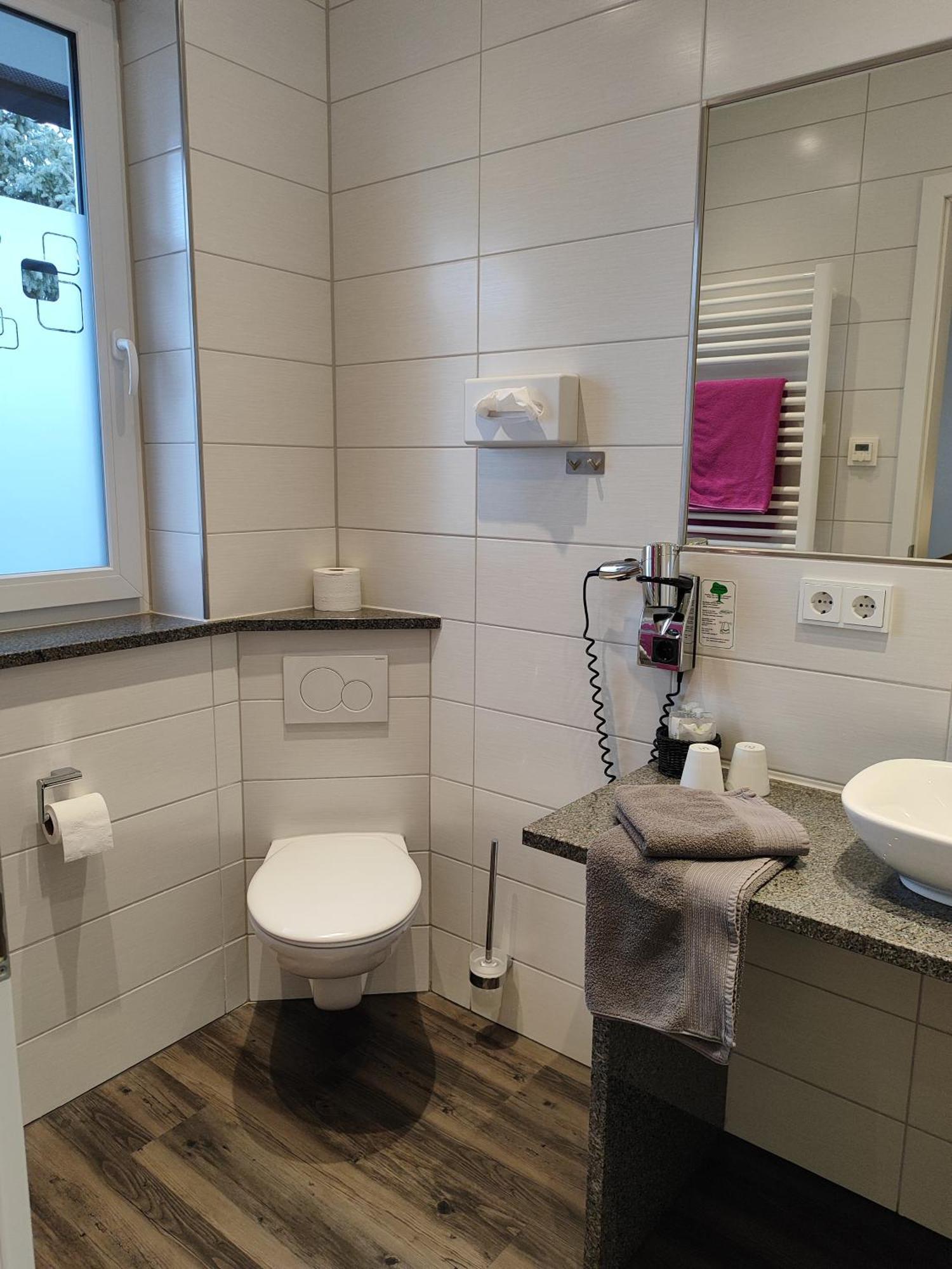 Hotel Gaestehaus Stock Zimmer Baeckerstueble Friedrichshafen Exteriör bild